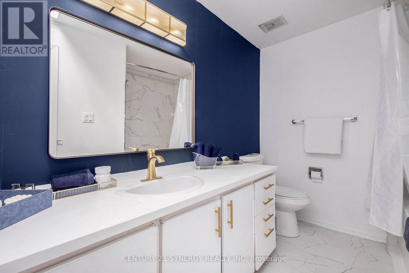 Photo 8 of 127 Woodfield Drive, Ottawa ON