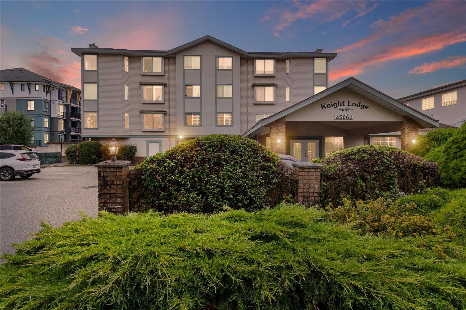 306 45660 KNIGHT ROAD, Sardis West Vedder, Chilliwack