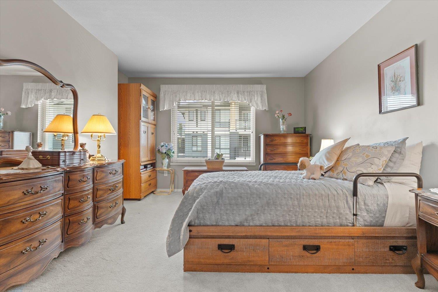 306 45660 KNIGHT ROAD, Sardis West Vedder, Chilliwack