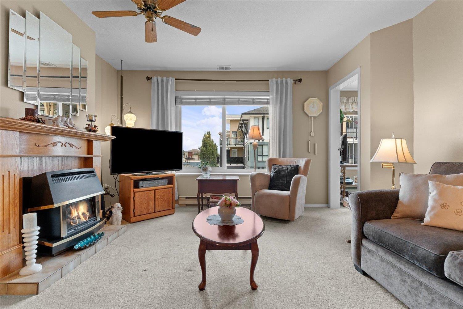 306 45660 KNIGHT ROAD, Sardis West Vedder, Chilliwack