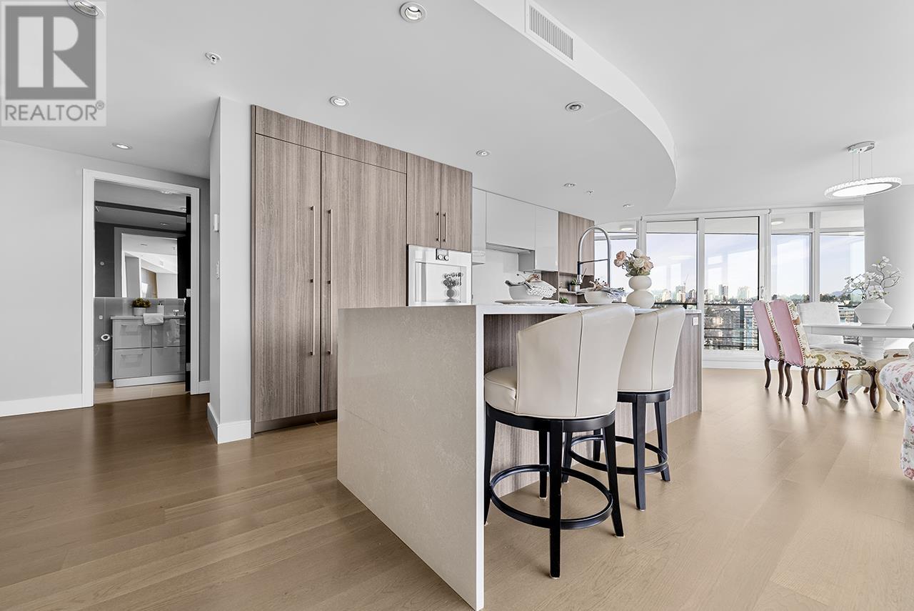 1705 210 SALTER STREET, New Westminster