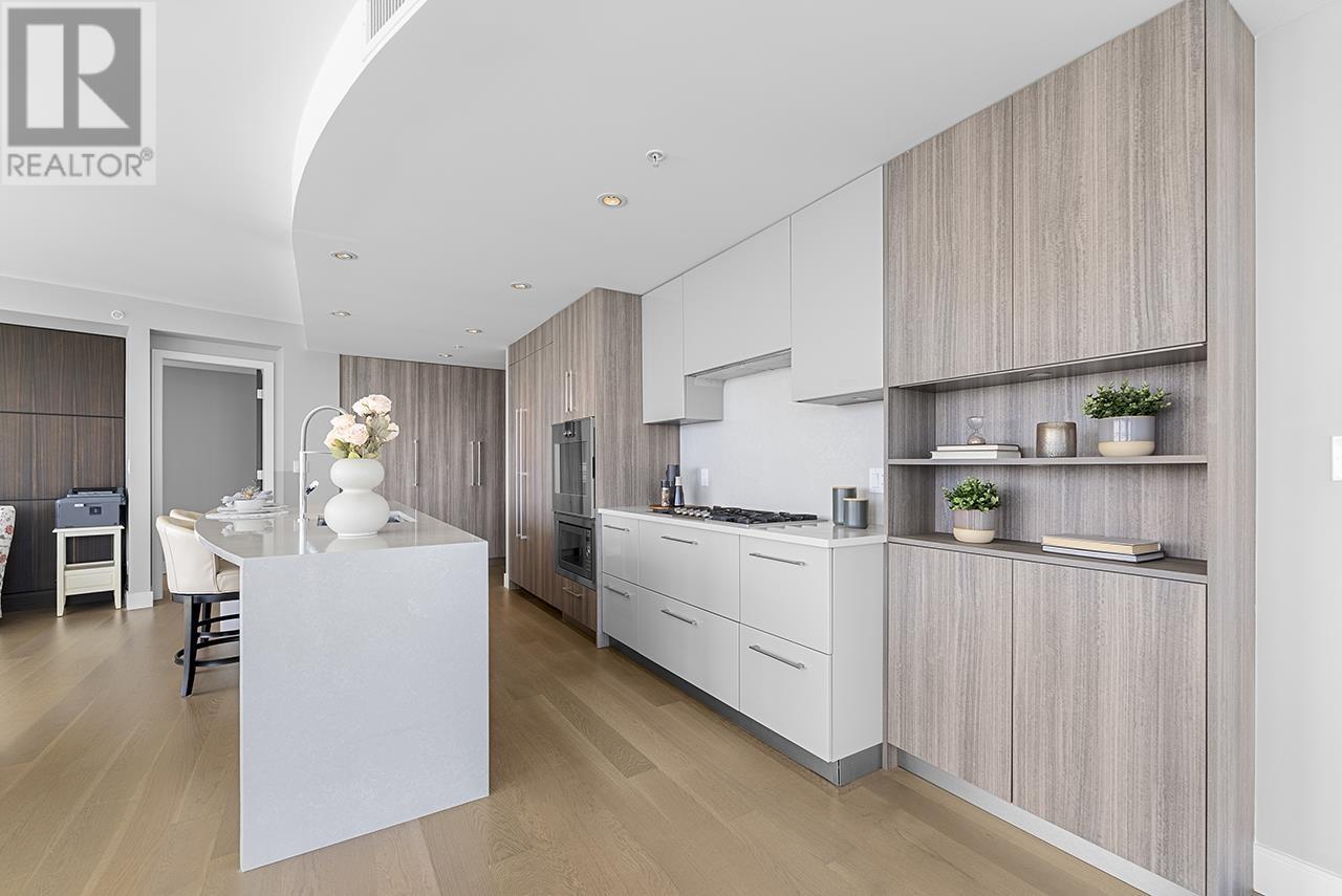 1705 210 SALTER STREET, New Westminster