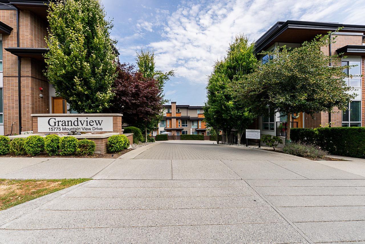 Photo 1 of 43 15775 Mountain View Drive, Surrey BC