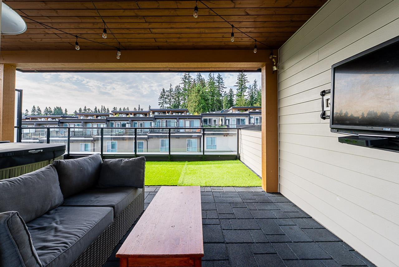Photo 25 of 43 15775 Mountain View Drive, Surrey BC