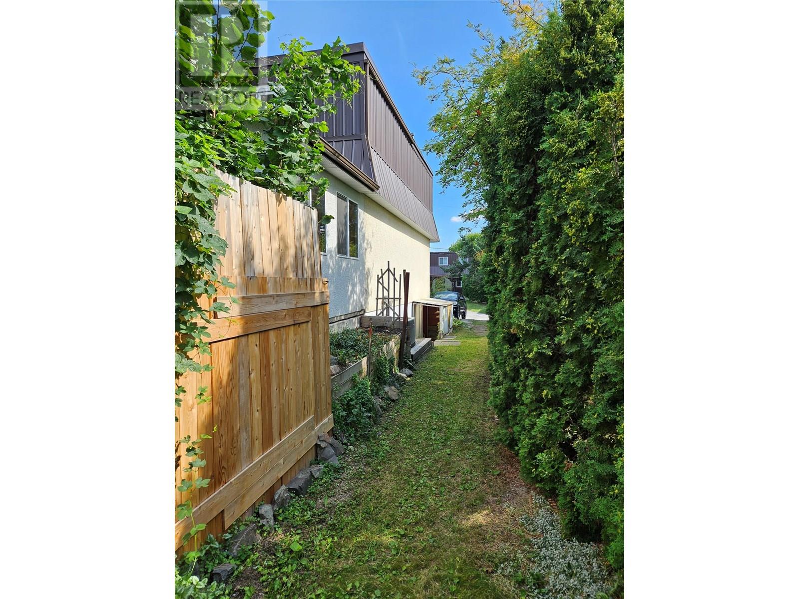 929 Dogwood Street, Creston