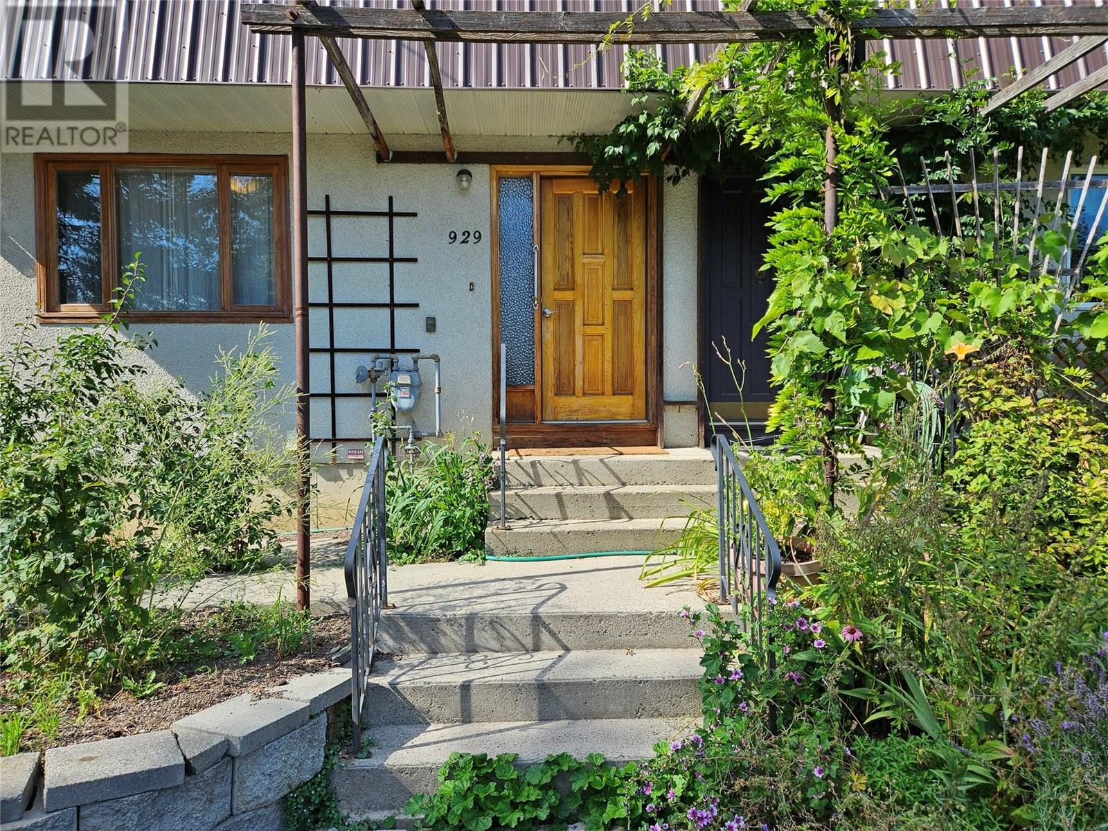 929 Dogwood Street, Creston