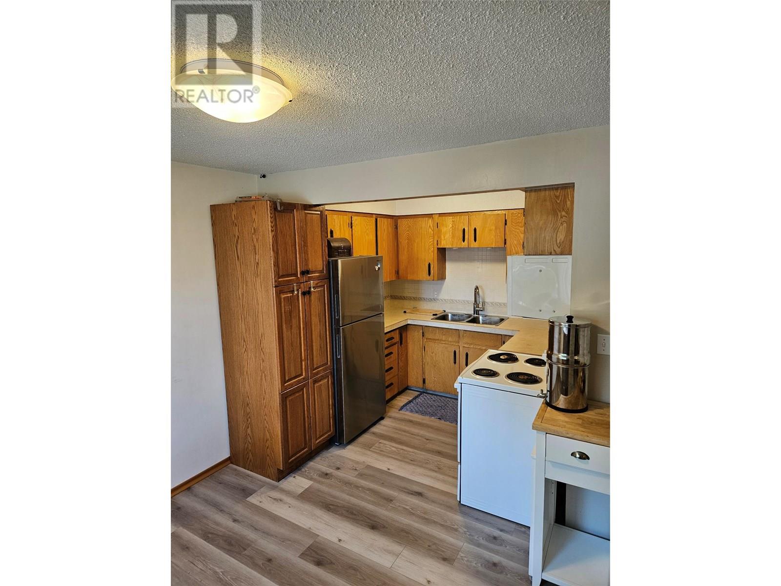 929 Dogwood Street, Creston