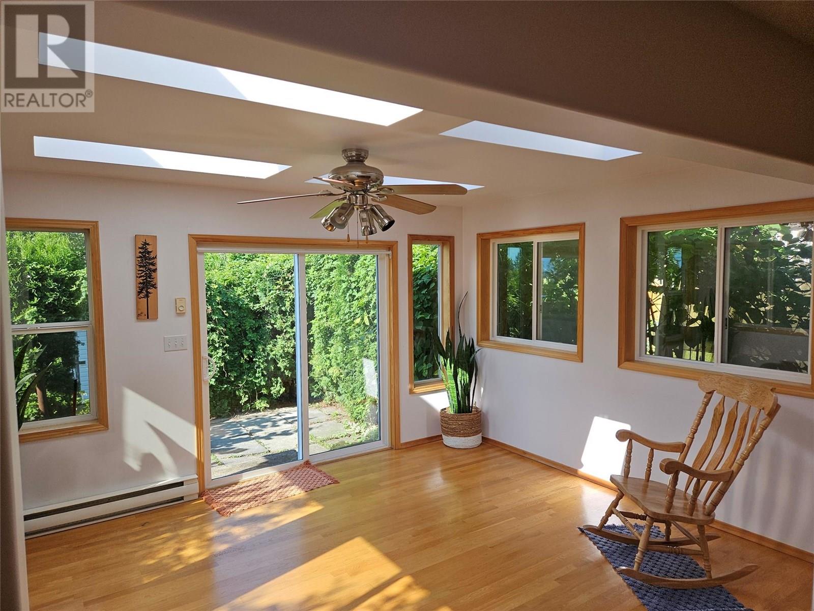 929 Dogwood Street, Creston