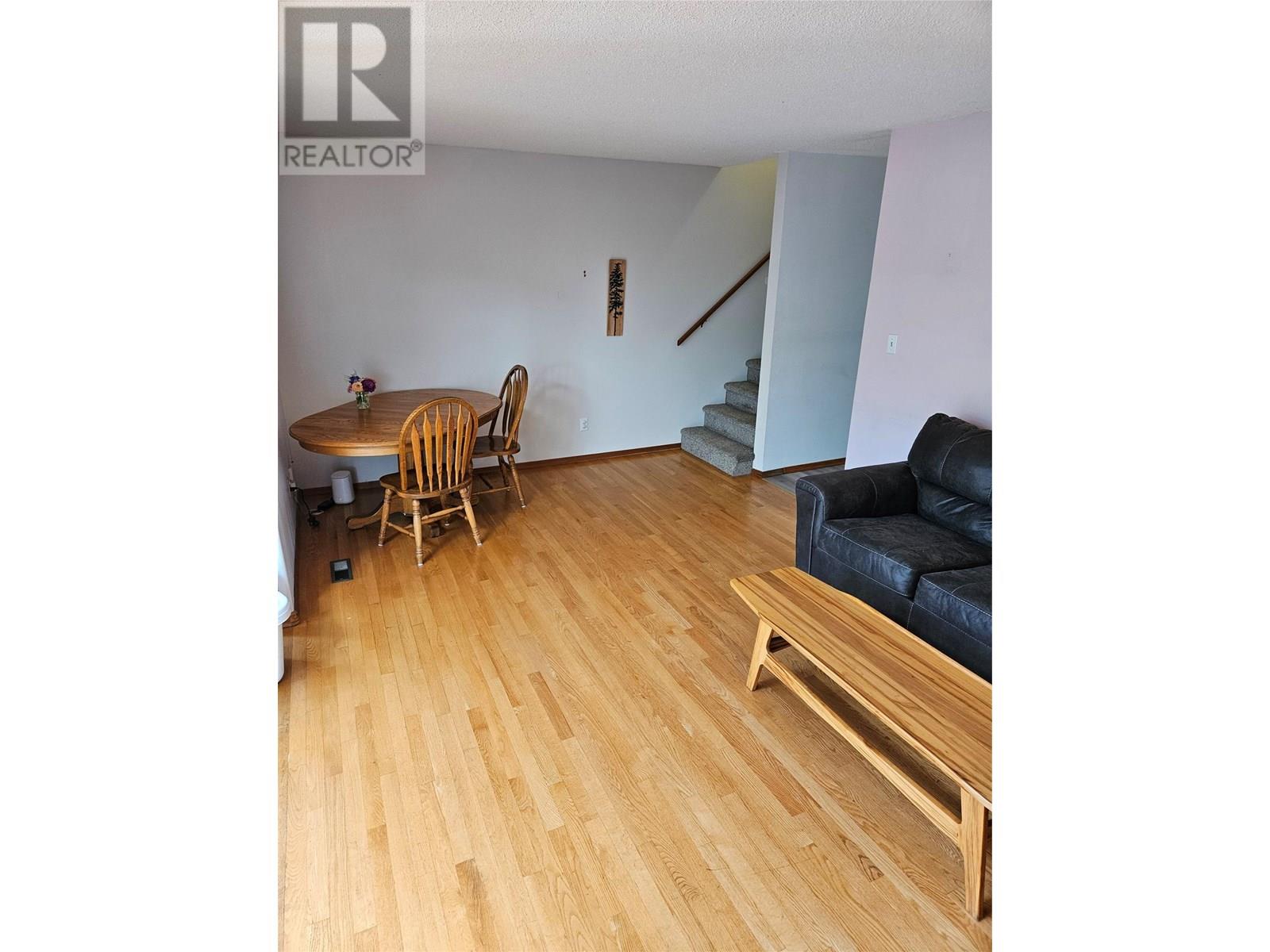 929 Dogwood Street, Creston