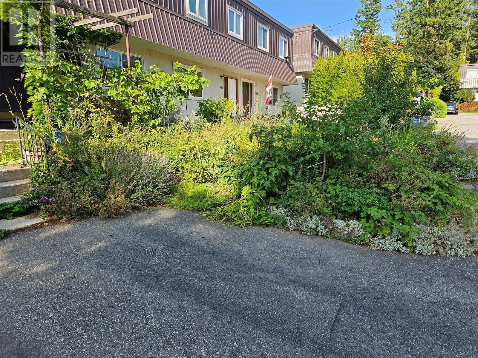 929 Dogwood Street, Creston