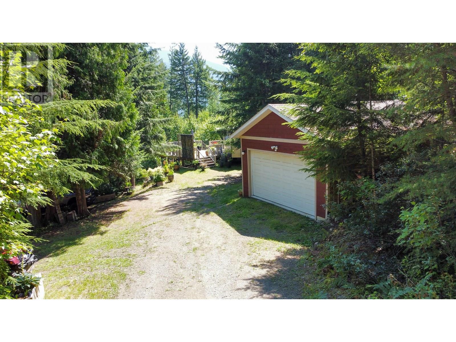 Photo 23 of 6240 Lake Street, Kaslo BC