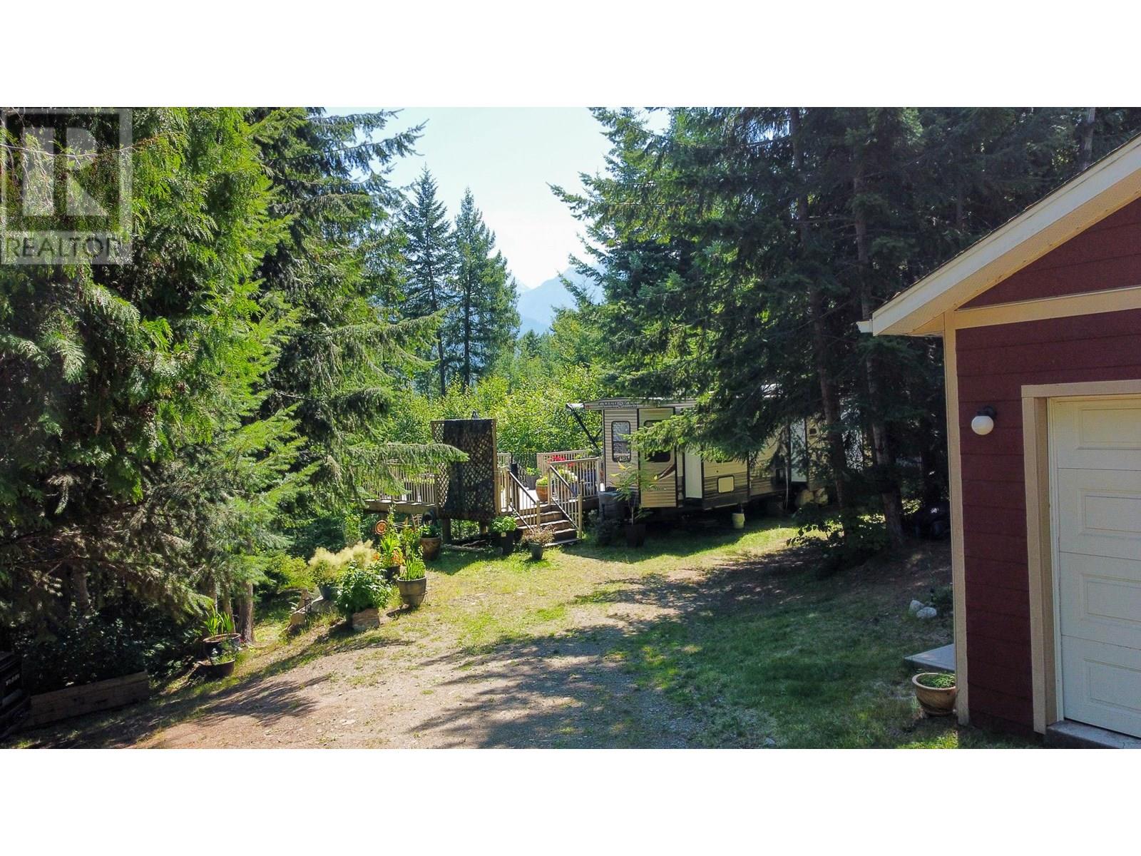 Photo 24 of 6240 Lake Street, Kaslo BC