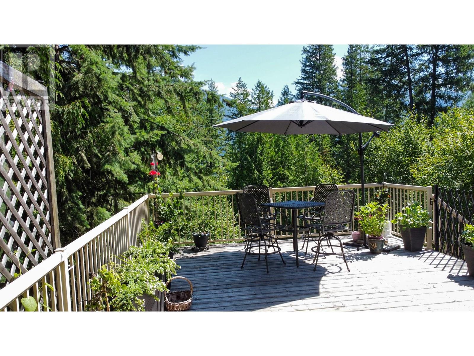 Photo 2 of 6240 Lake Street, Kaslo BC