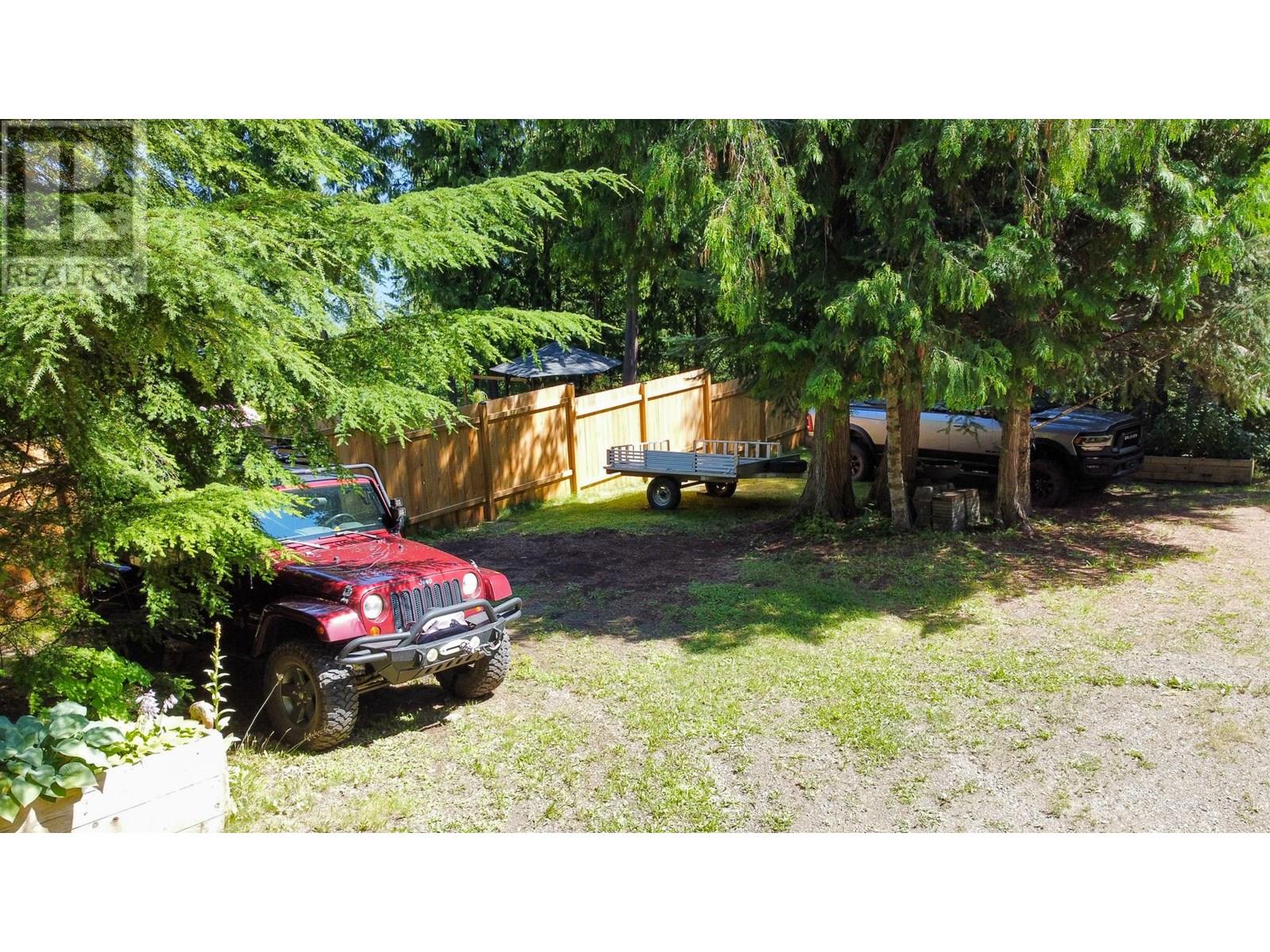Photo 15 of 6240 Lake Street, Kaslo BC