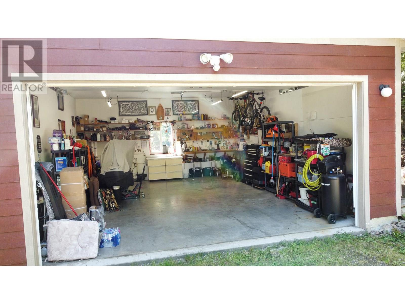 Photo 6 of 6240 Lake Street, Kaslo BC