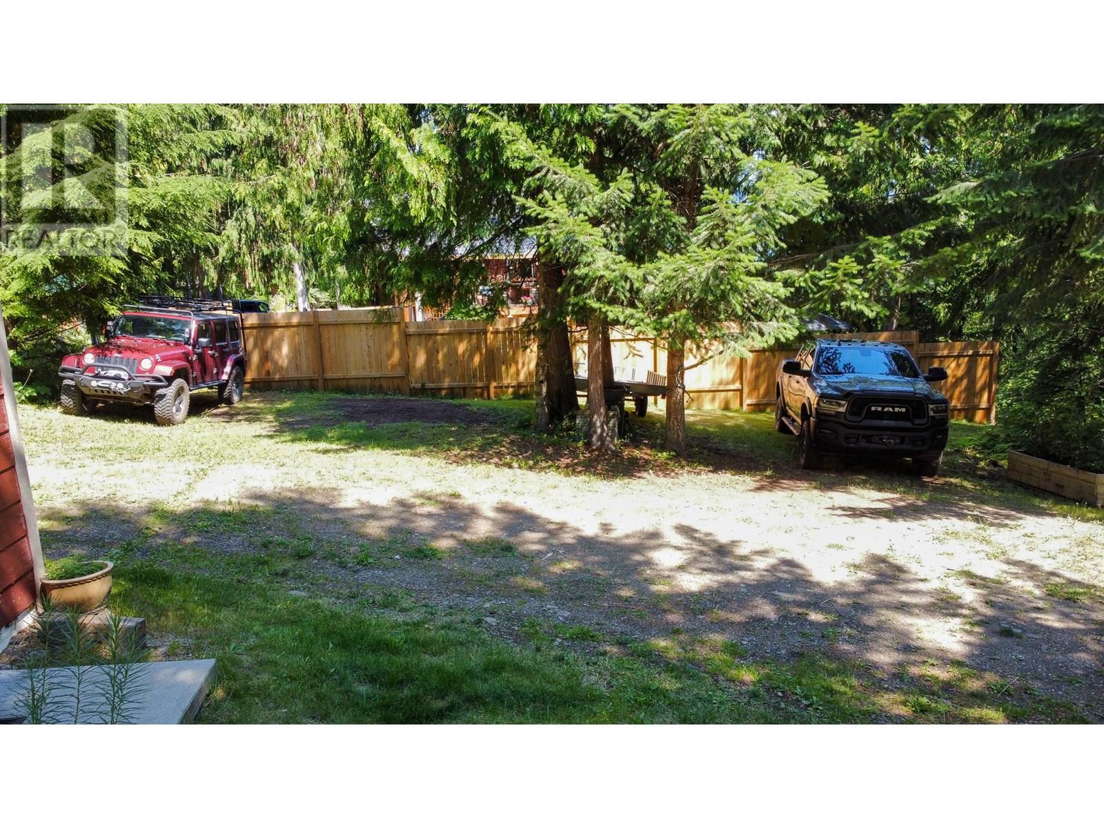 Photo 3 of 6240 Lake Street, Kaslo BC