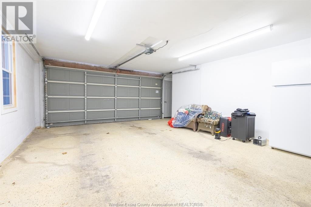 Photo 18 of 1695 Division Road North, Kingsville ON