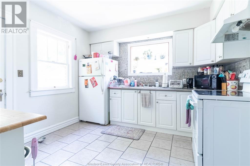 Photo 9 of 436 Partington, Windsor ON