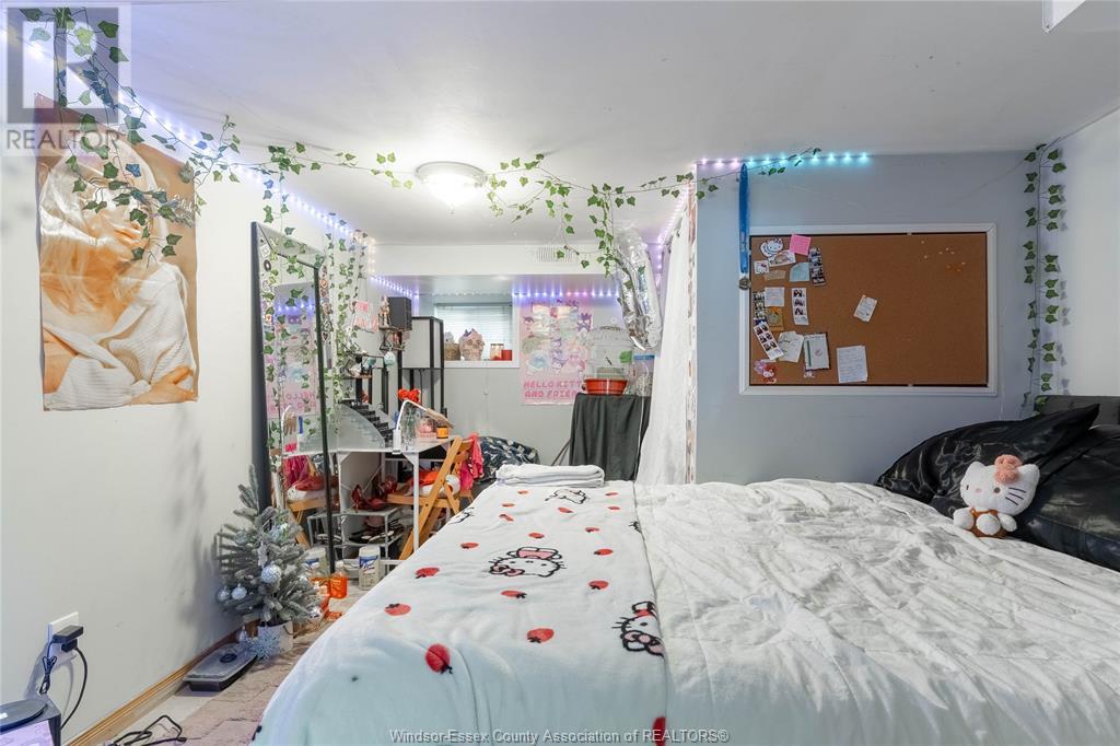 Photo 17 of 436 Partington, Windsor ON