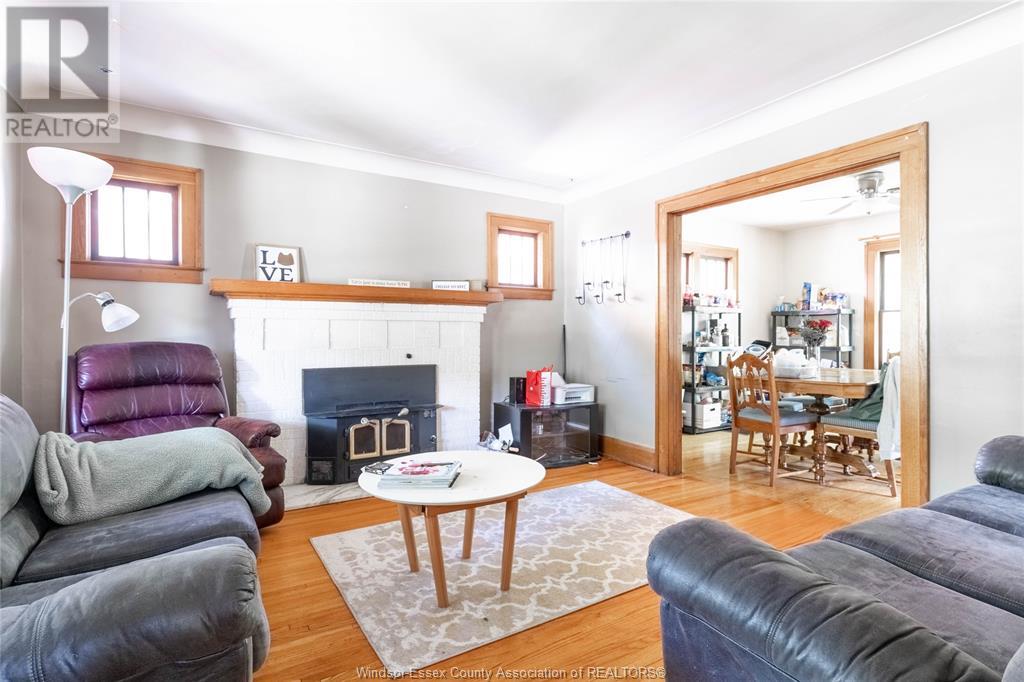 Photo 3 of 436 Partington, Windsor ON