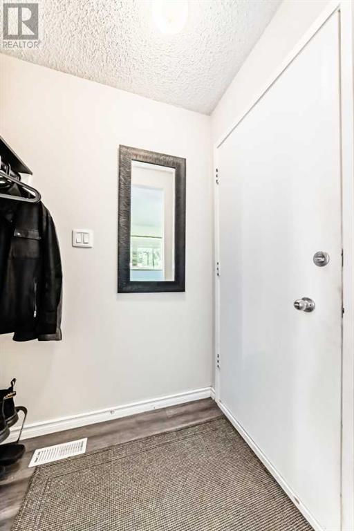 Single Family House for Sale in   Galbraith Drive SW Glamorgan Calgary 