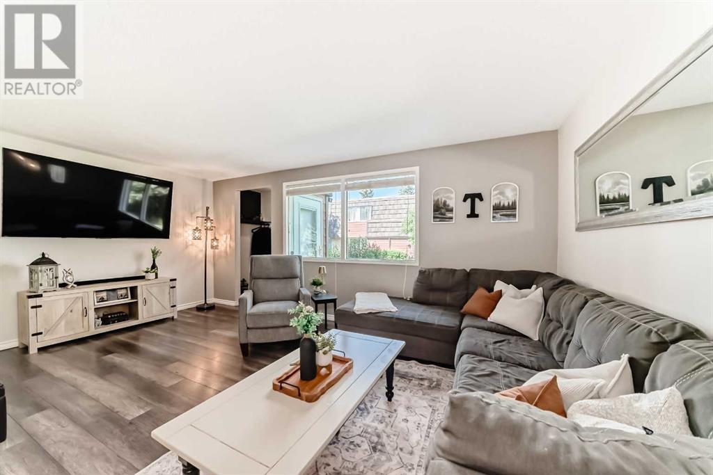 Single Family House for Sale in   Galbraith Drive SW Glamorgan Calgary 
