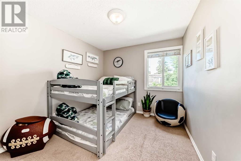 Single Family House for Sale in   Galbraith Drive SW Glamorgan Calgary 