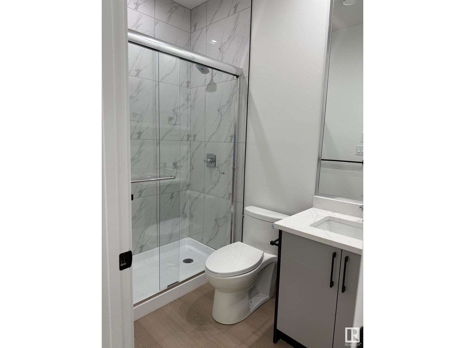 Photo 8 of 4912 46 St, Beaumont AB
