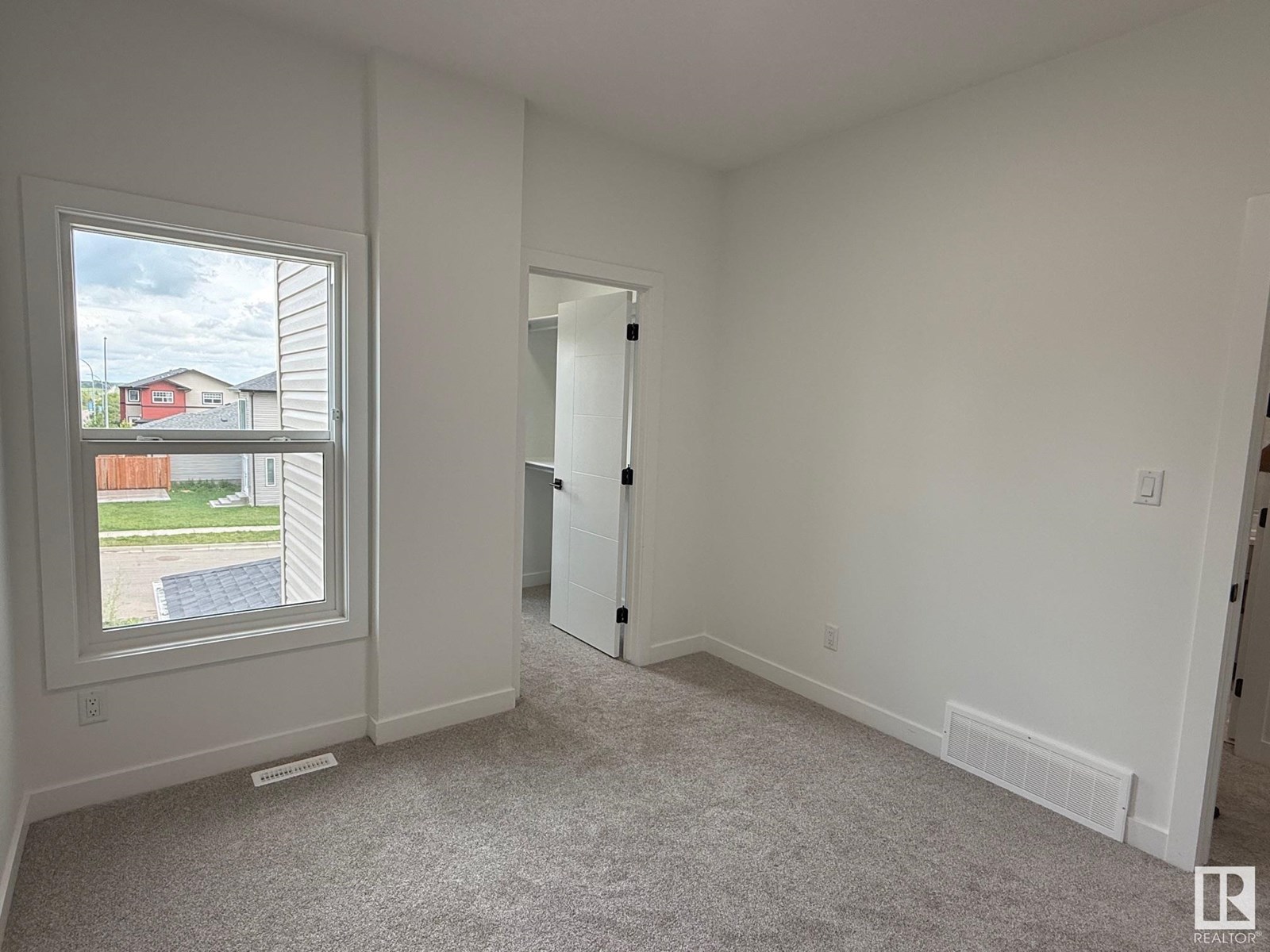 Photo 17 of 4912 46 St, Beaumont AB