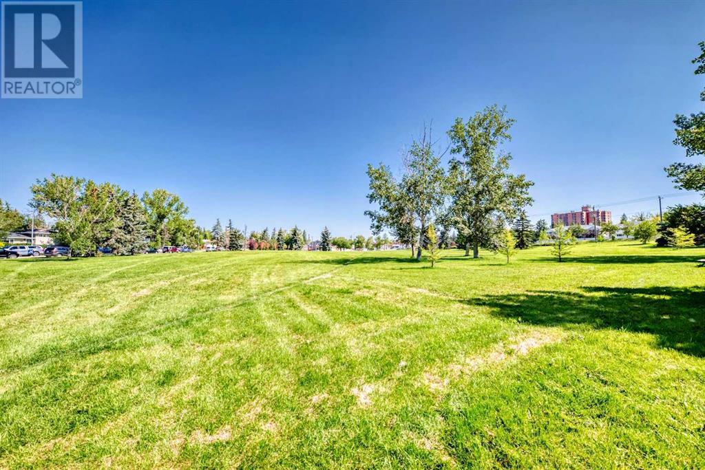 Single Family House for Sale in   Galbraith Drive SW Glamorgan Calgary 