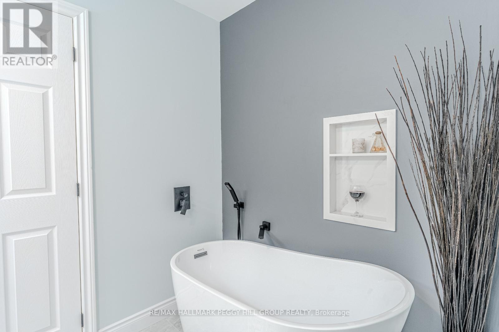 Photo 1 of 64 Woodcrest Road, Barrie ON