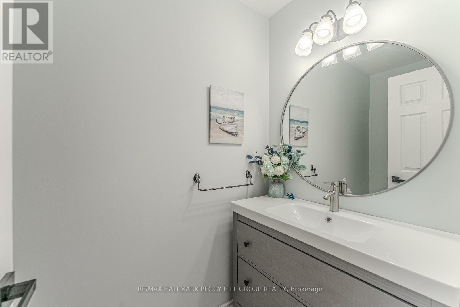 Photo 19 of 64 Woodcrest Road, Barrie ON