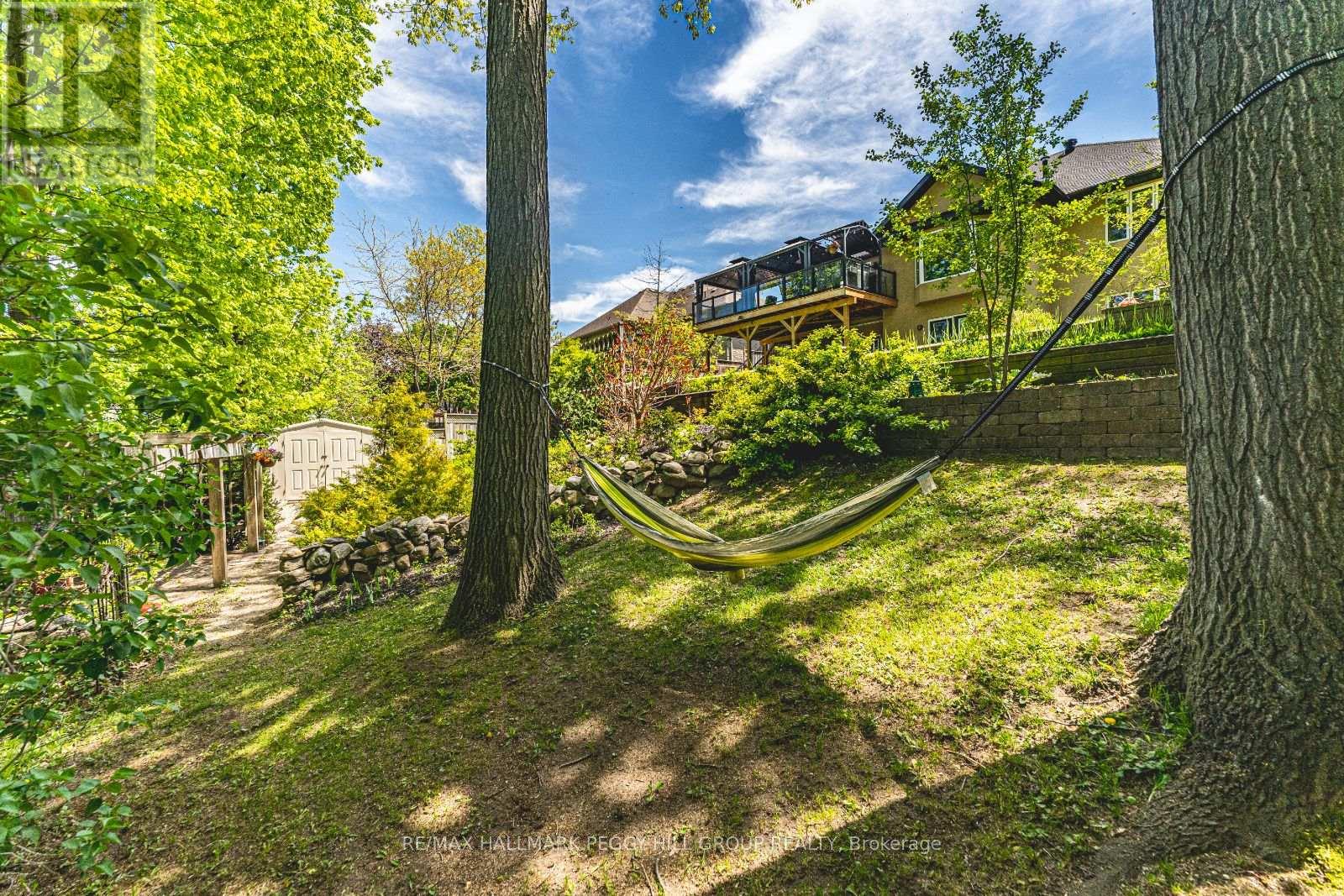 Photo 14 of 64 Woodcrest Road, Barrie ON