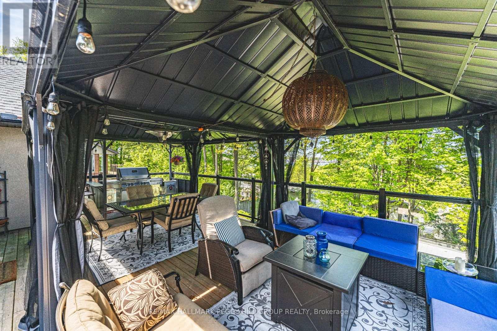 Photo 7 of 64 Woodcrest Road, Barrie ON