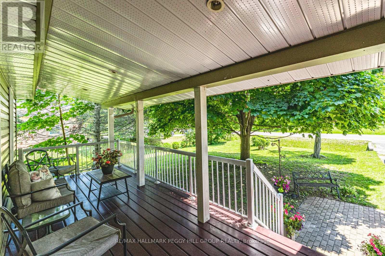 Photo 7 of 26 Royal Beech Drive, Wasaga Beach ON