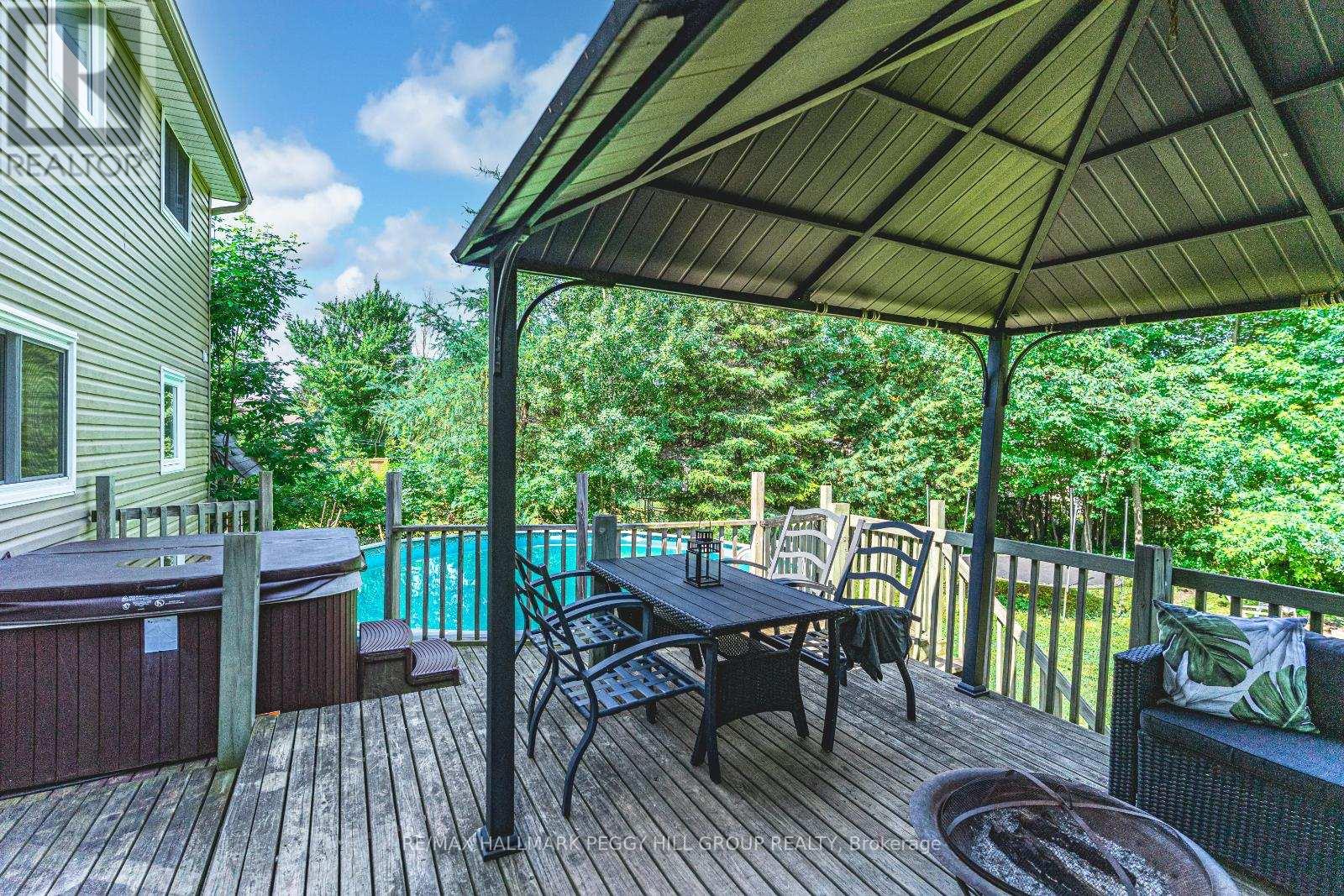 Photo 3 of 26 Royal Beech Drive, Wasaga Beach ON