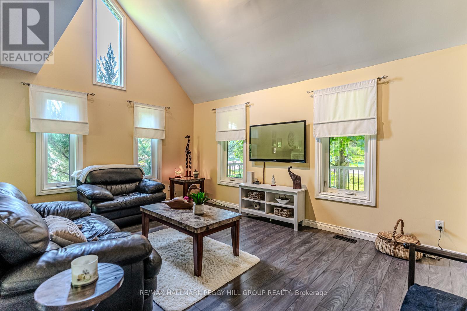 Photo 6 of 26 Royal Beech Drive, Wasaga Beach ON