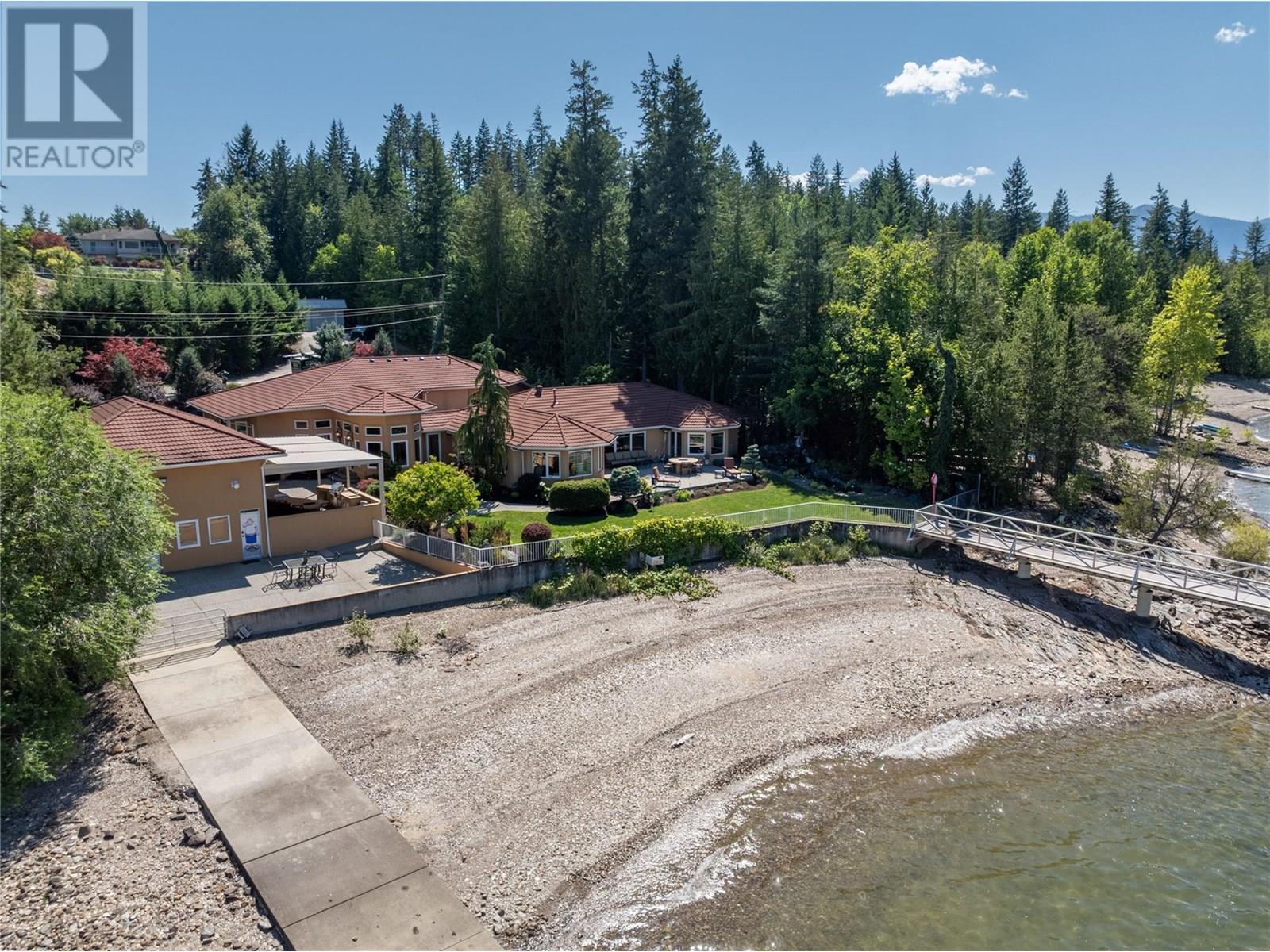 Photo 18 of 2471 Rocky Point Road, Blind Bay BC