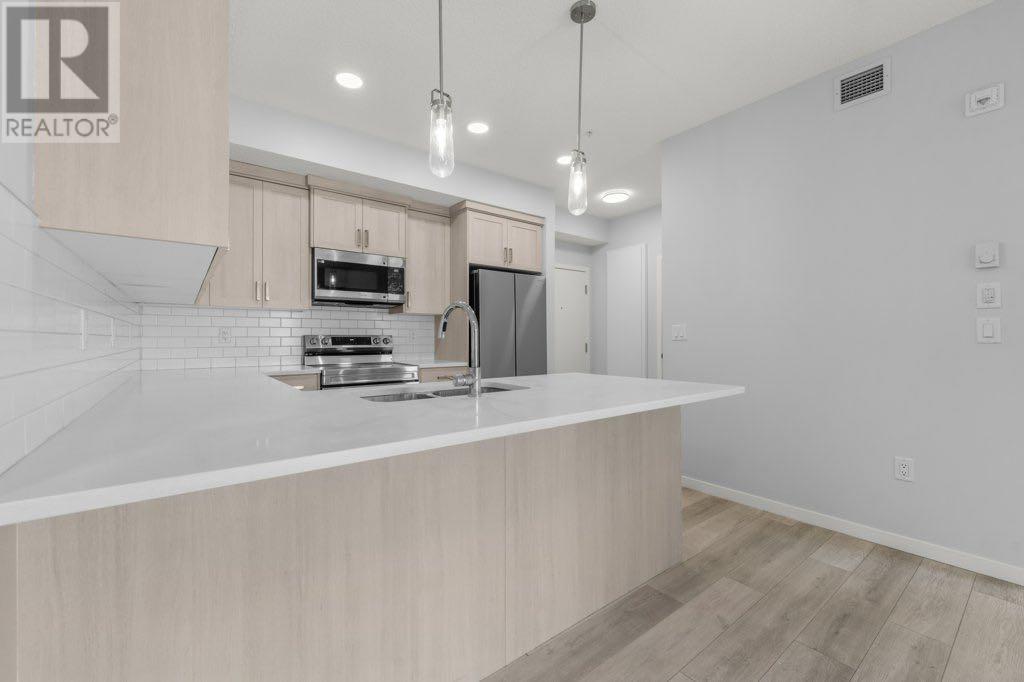 Photo 9 of 319 40 Carrington Plaza Nw, Calgary AB