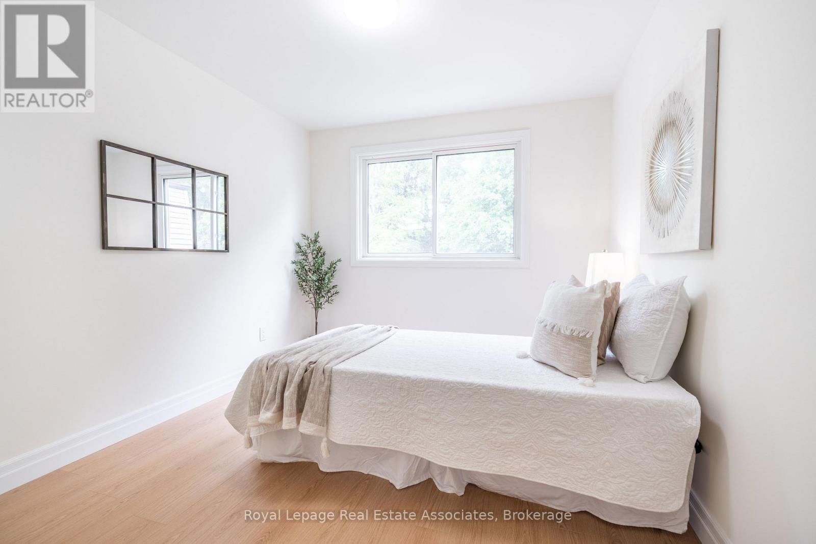 Photo 23 of 3348 Hannibal Road, Burlington ON
