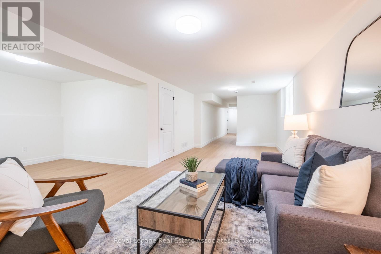 Photo 33 of 3348 Hannibal Road, Burlington ON