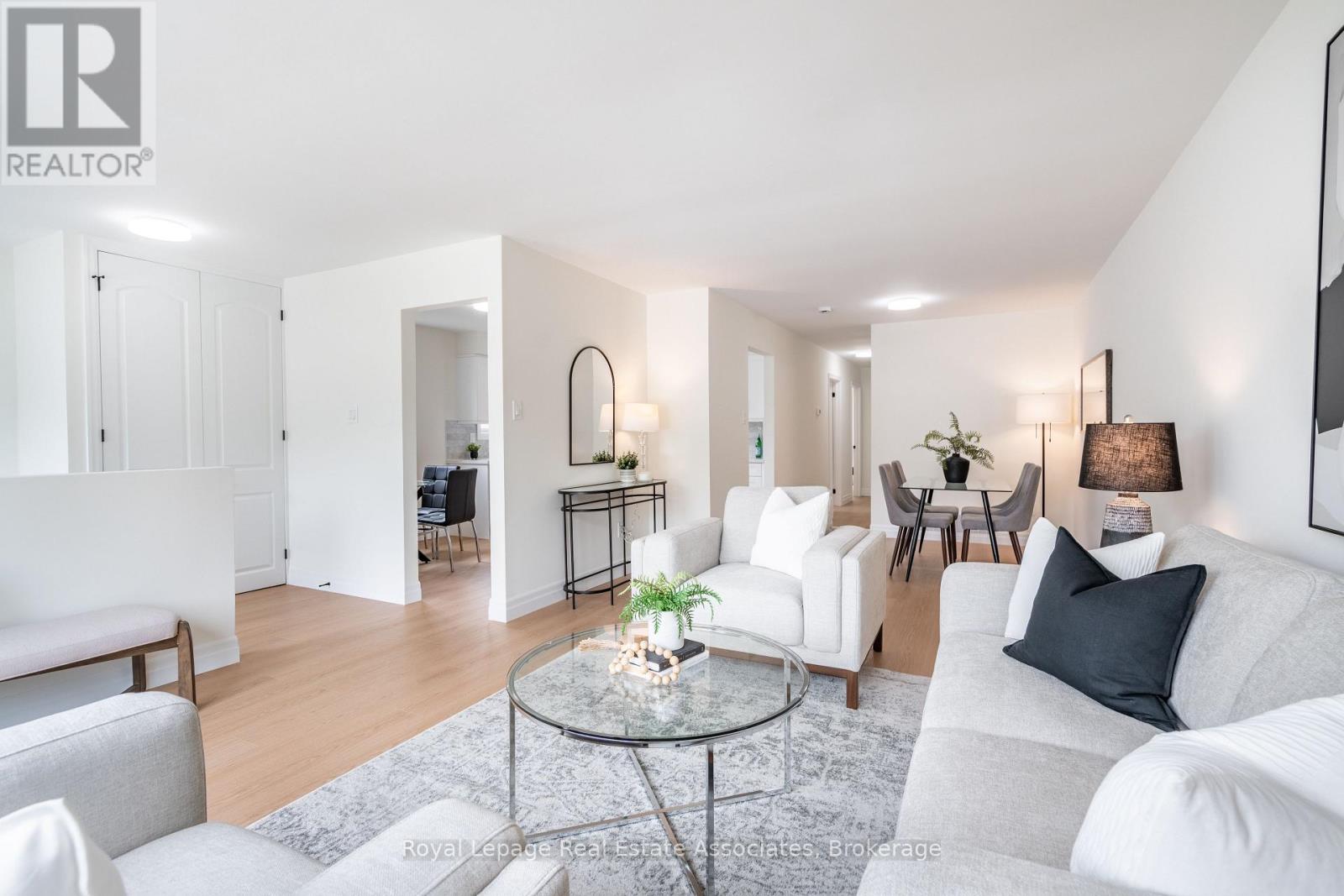 Photo 8 of 3348 Hannibal Road, Burlington ON