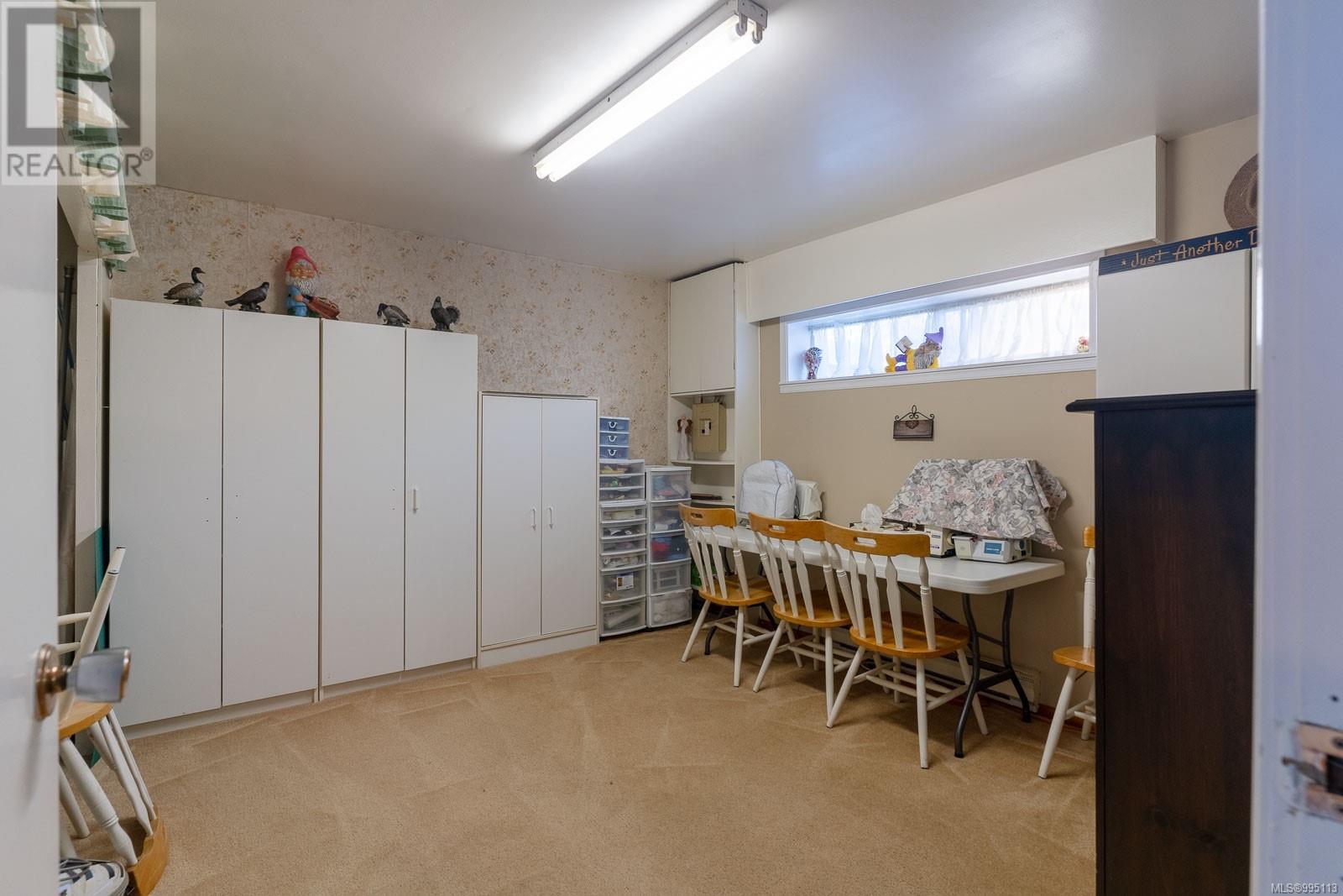 5854 Strathcona St, Port Alberni
