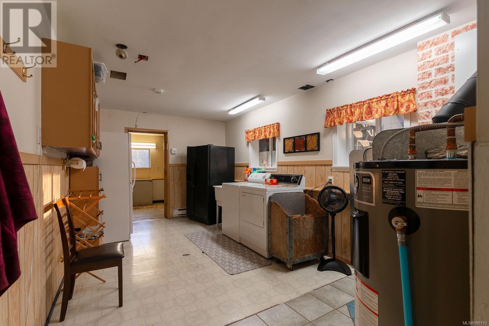 5854 Strathcona St, Port Alberni