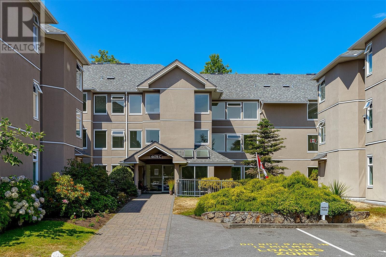 Single Family House for Sale in C  Elk Lake Dr Saanich 