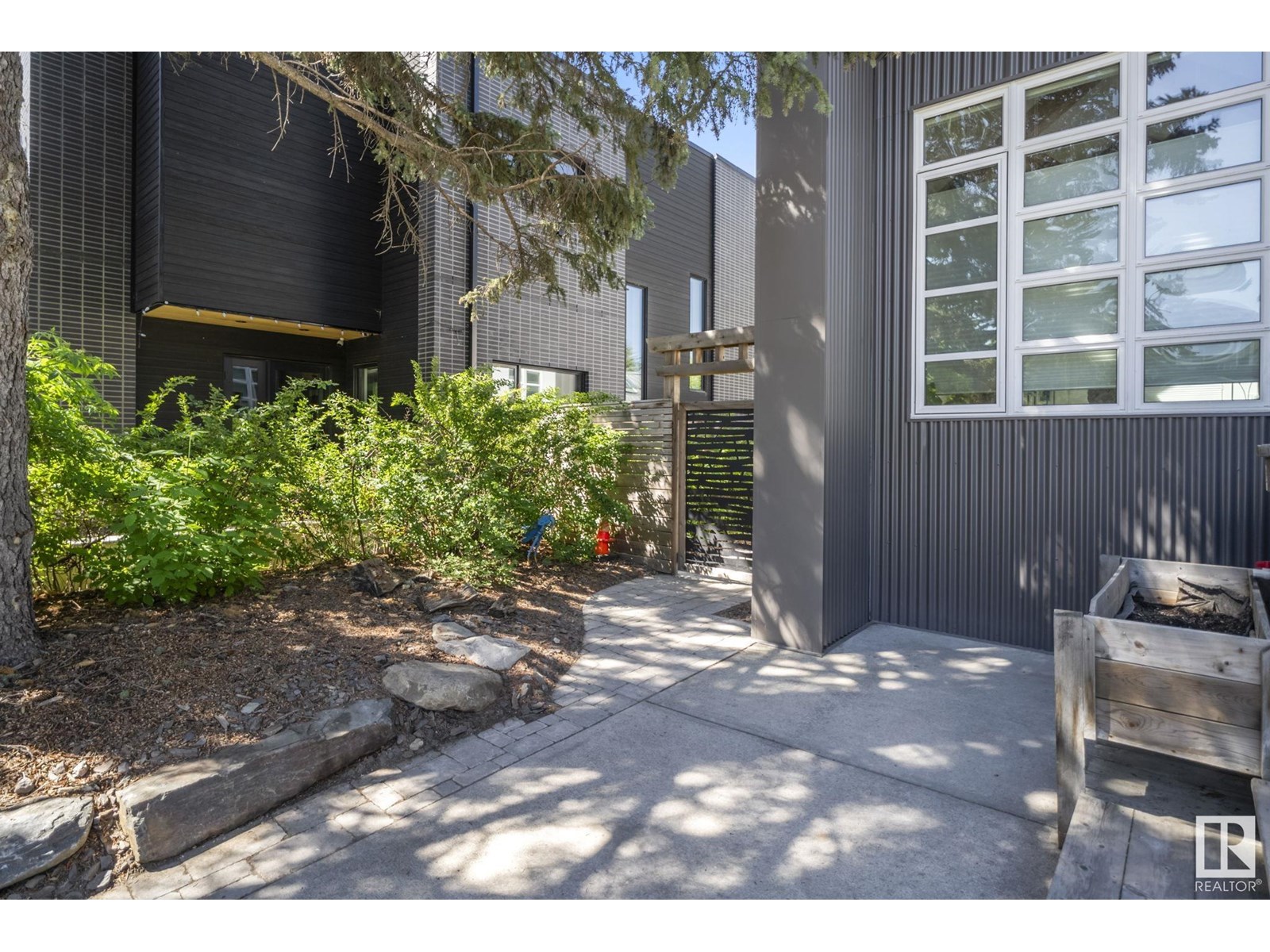 Photo 67 of 7222 119 St Nw, Edmonton AB
