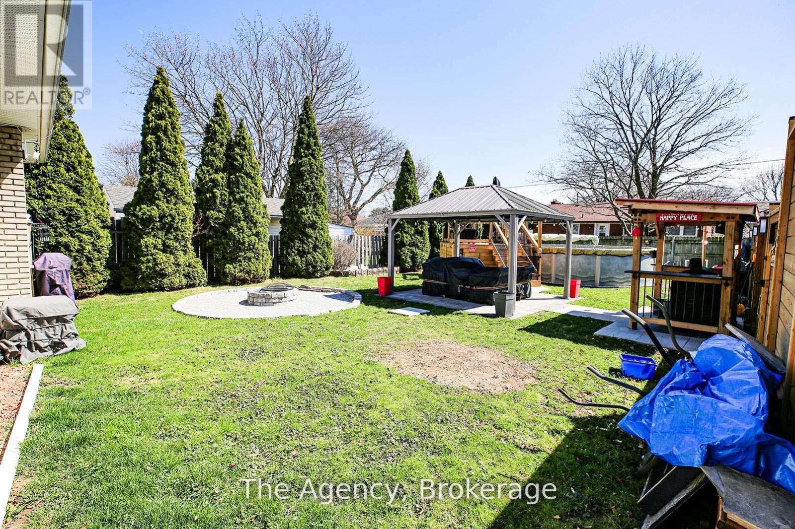 Photo 9 of 14 Heywood Avenue, St Catharines ON