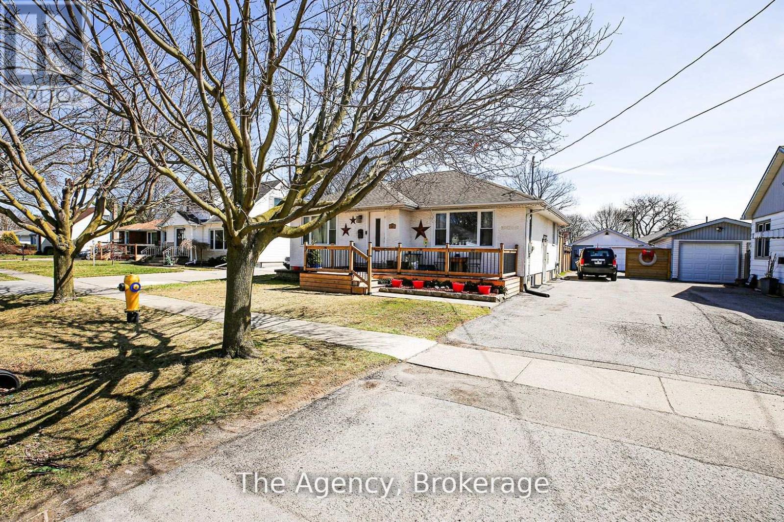 Photo 5 of 14 Heywood Avenue, St Catharines ON