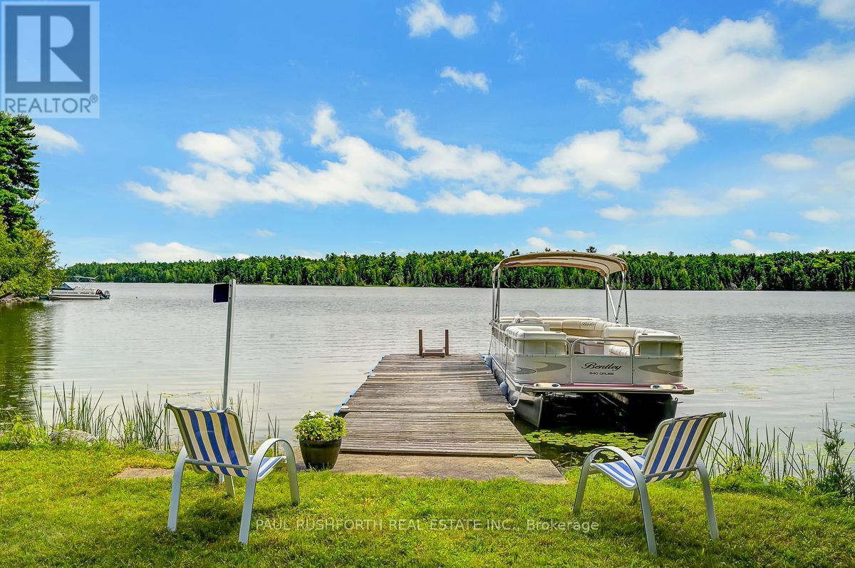 Photo 19 of 1459 Peneshula Road, Lanark Highlands ON