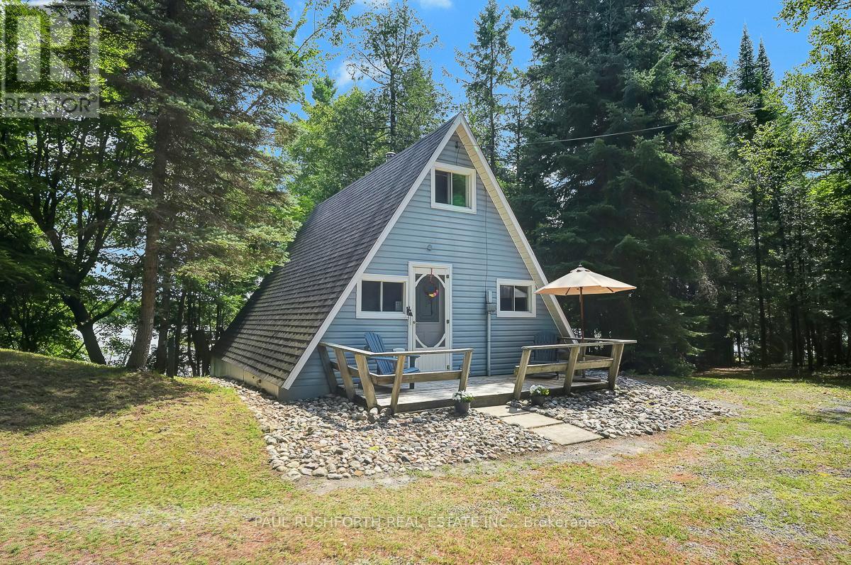 Photo 21 of 1459 Peneshula Road, Lanark Highlands ON